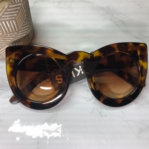 👓 Wild Cat Eye Sunglasses 👓